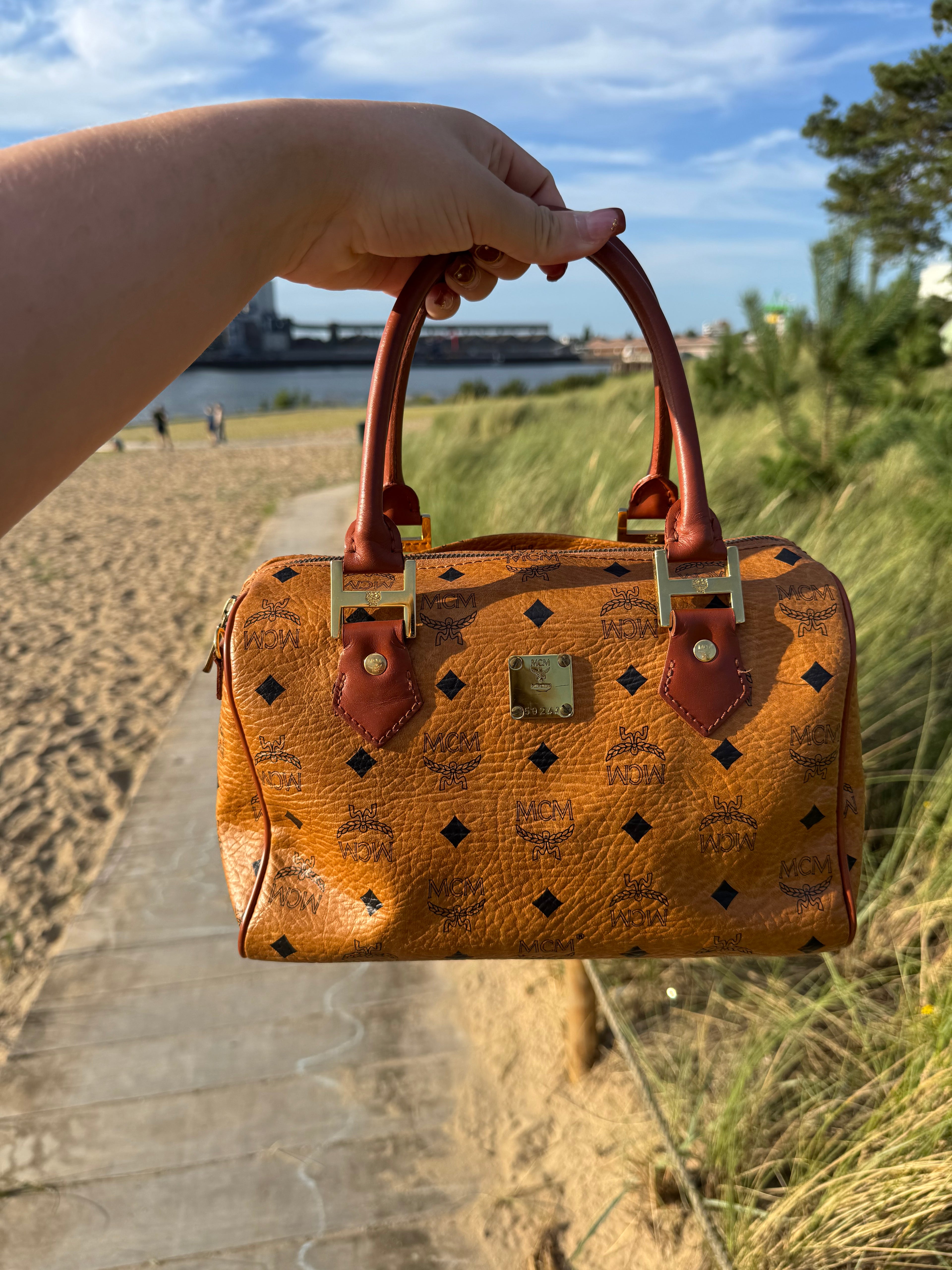 mcm-boston-bag