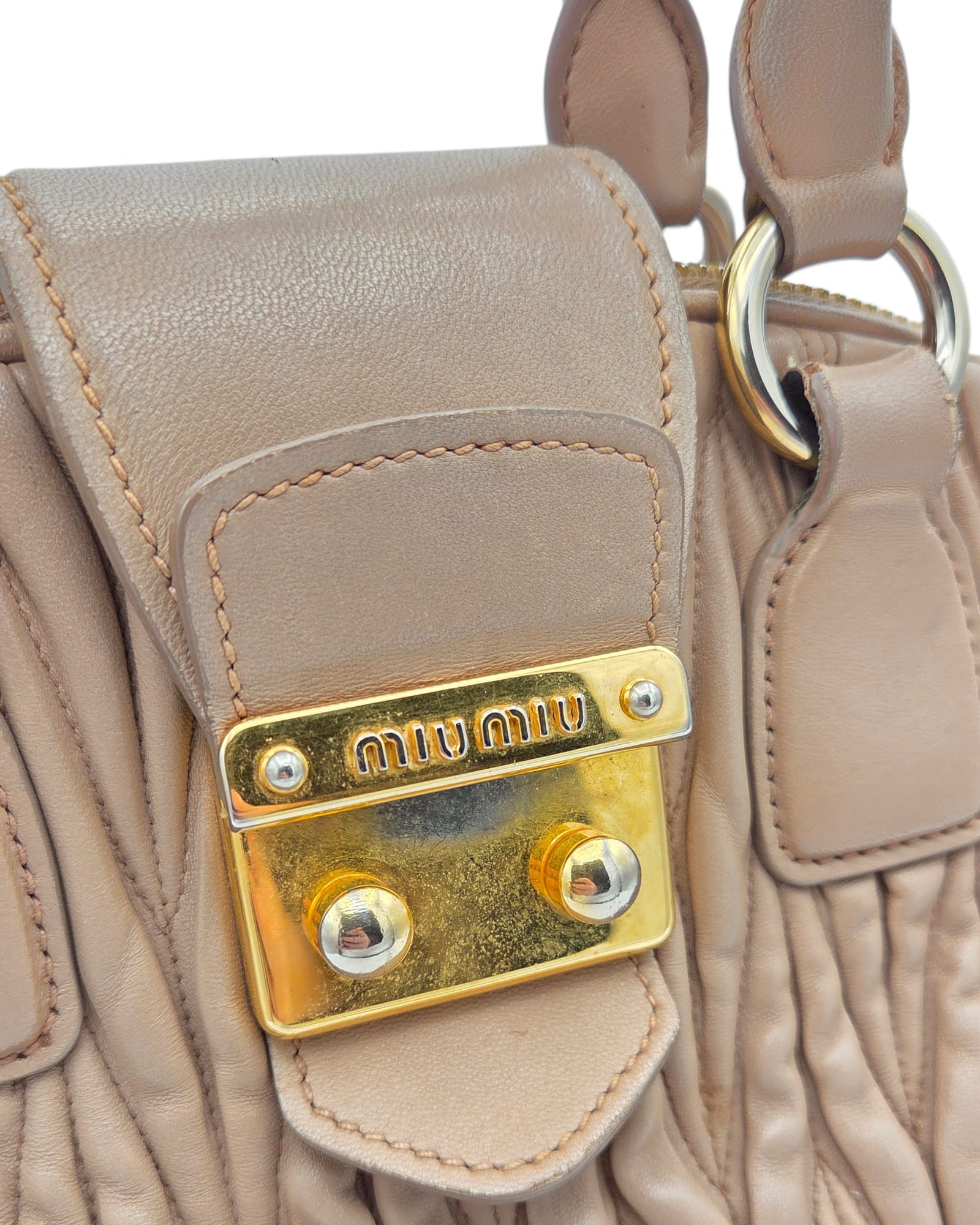 Miu Miu Matelasse Handtasche