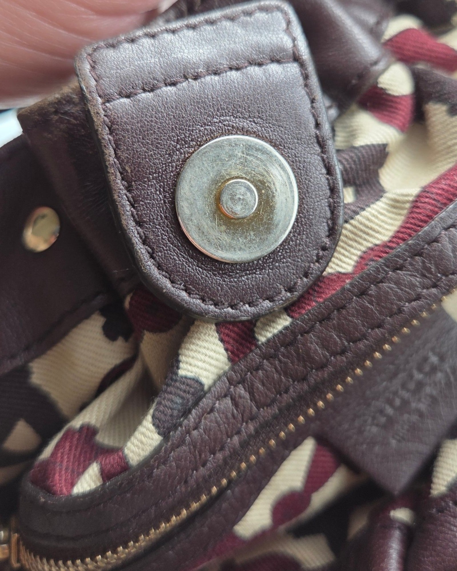 Gucci Guccissima Pelham Hobo Bag Braun Leder