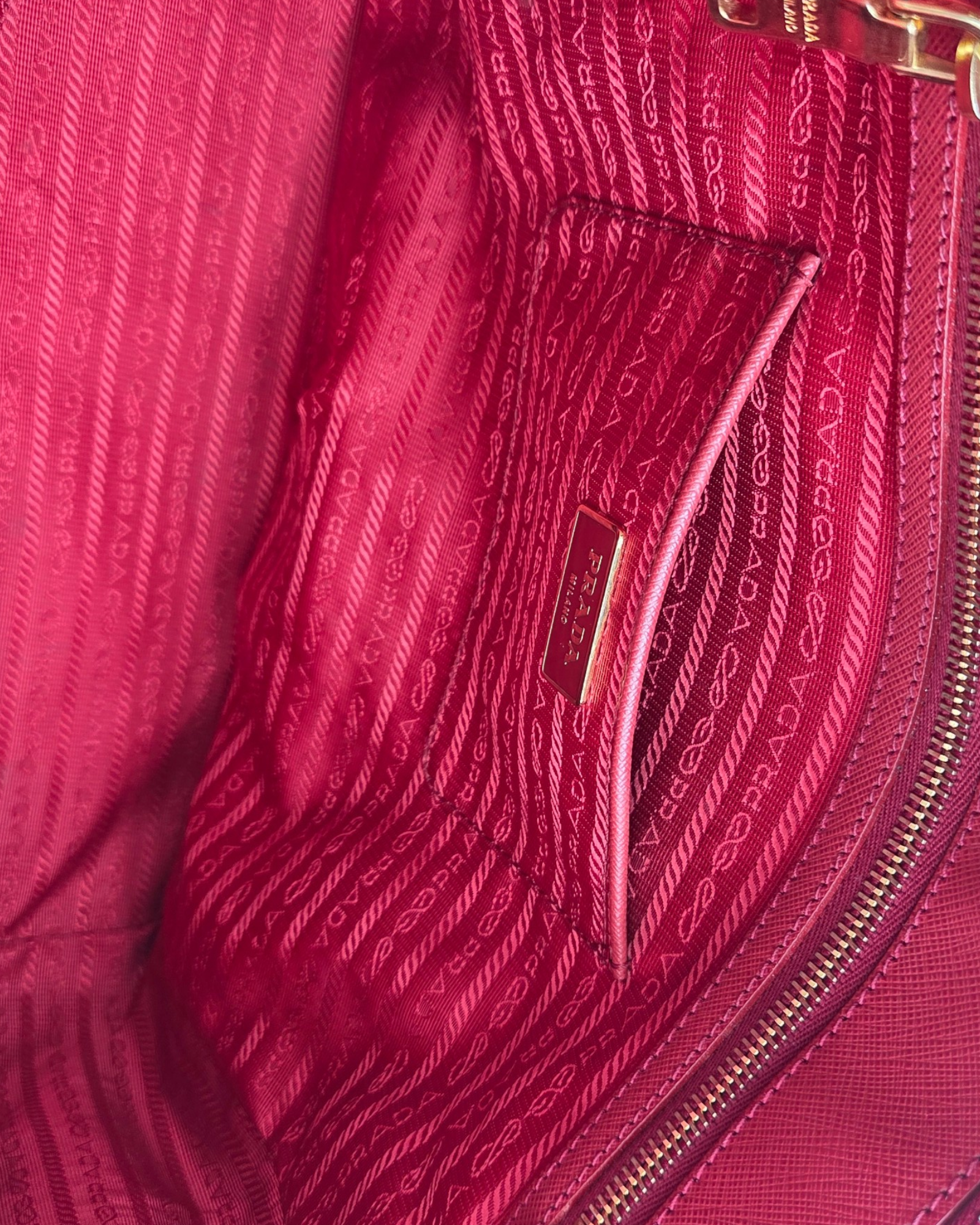 Prada Galeria Saffiano