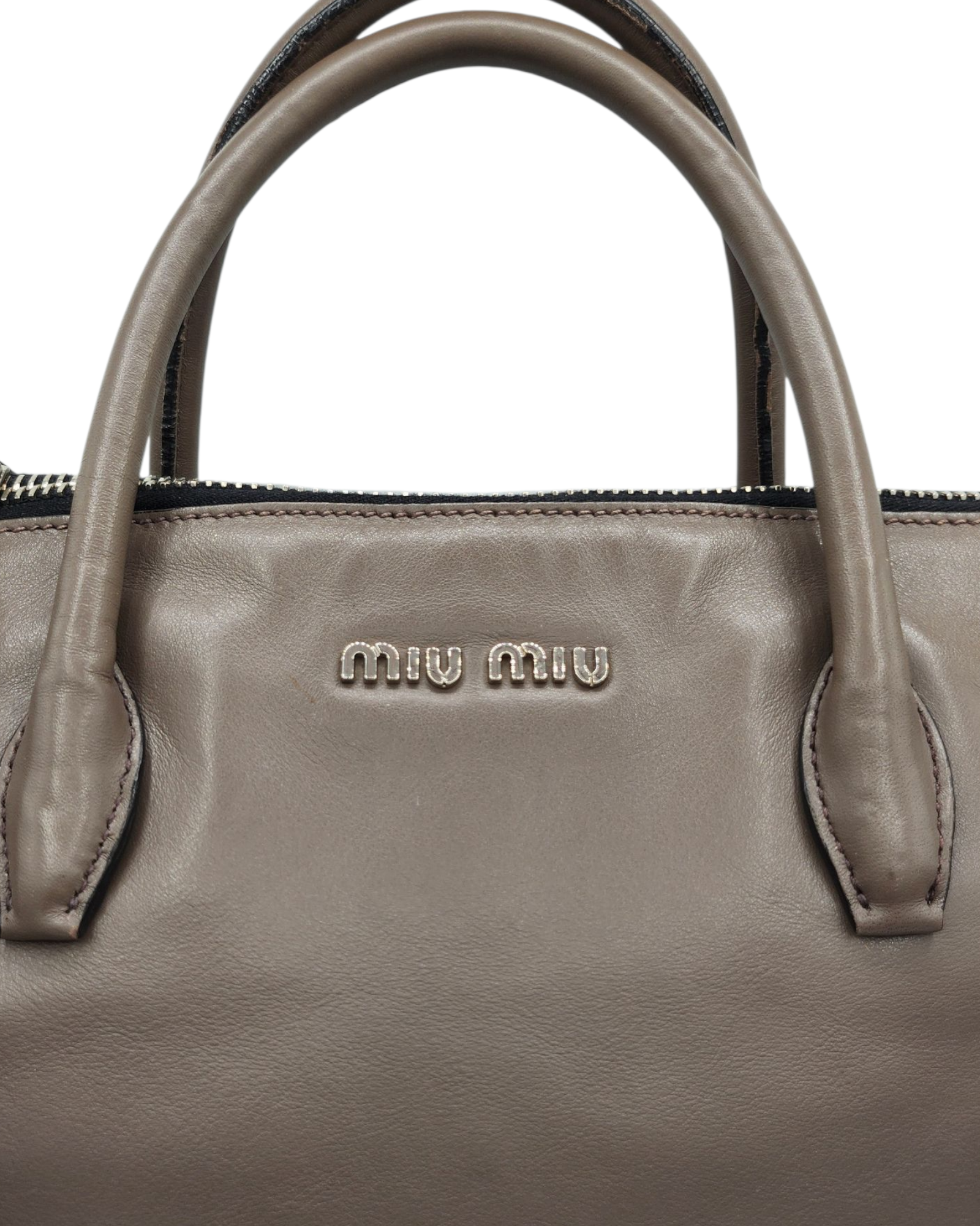 Miu Miu Tasche Logo außen