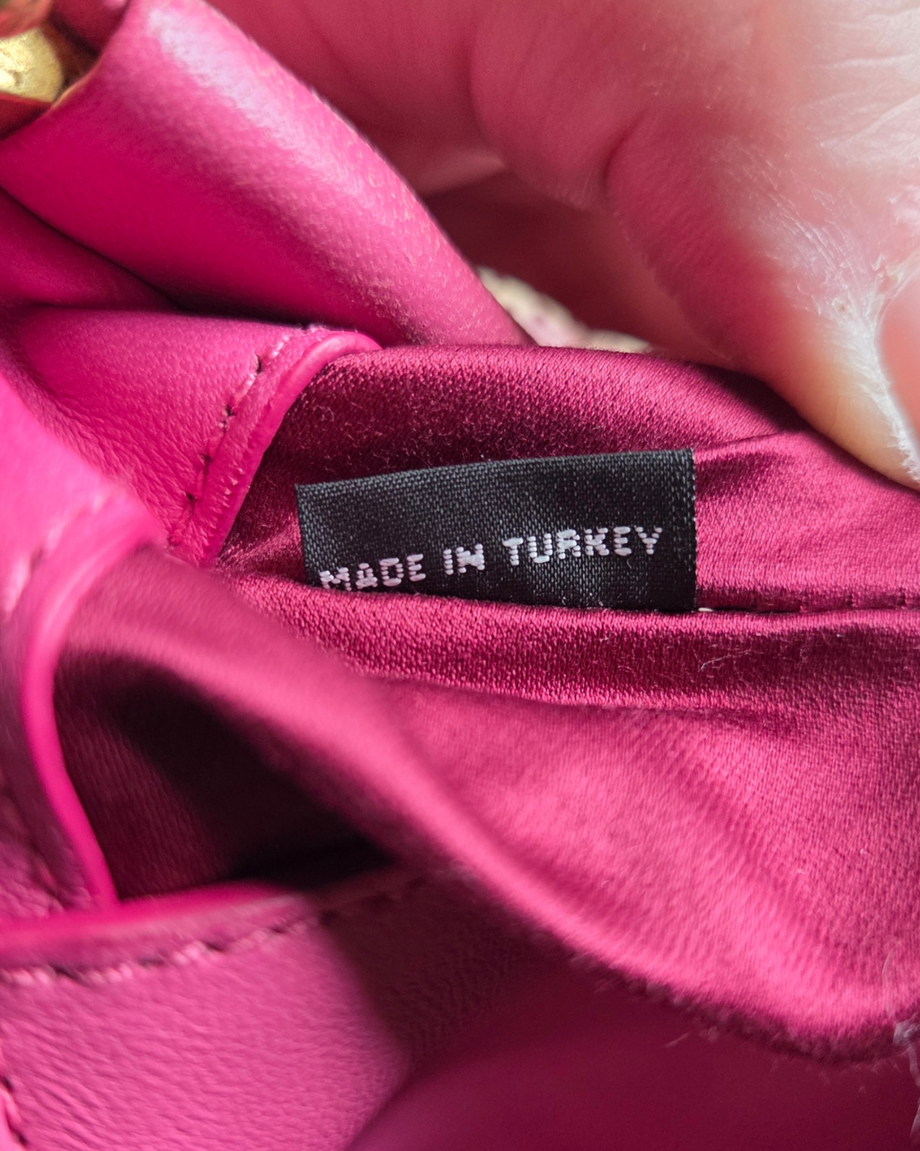 Miu Miu Matelasse Crossbody Tasche Fuchsia