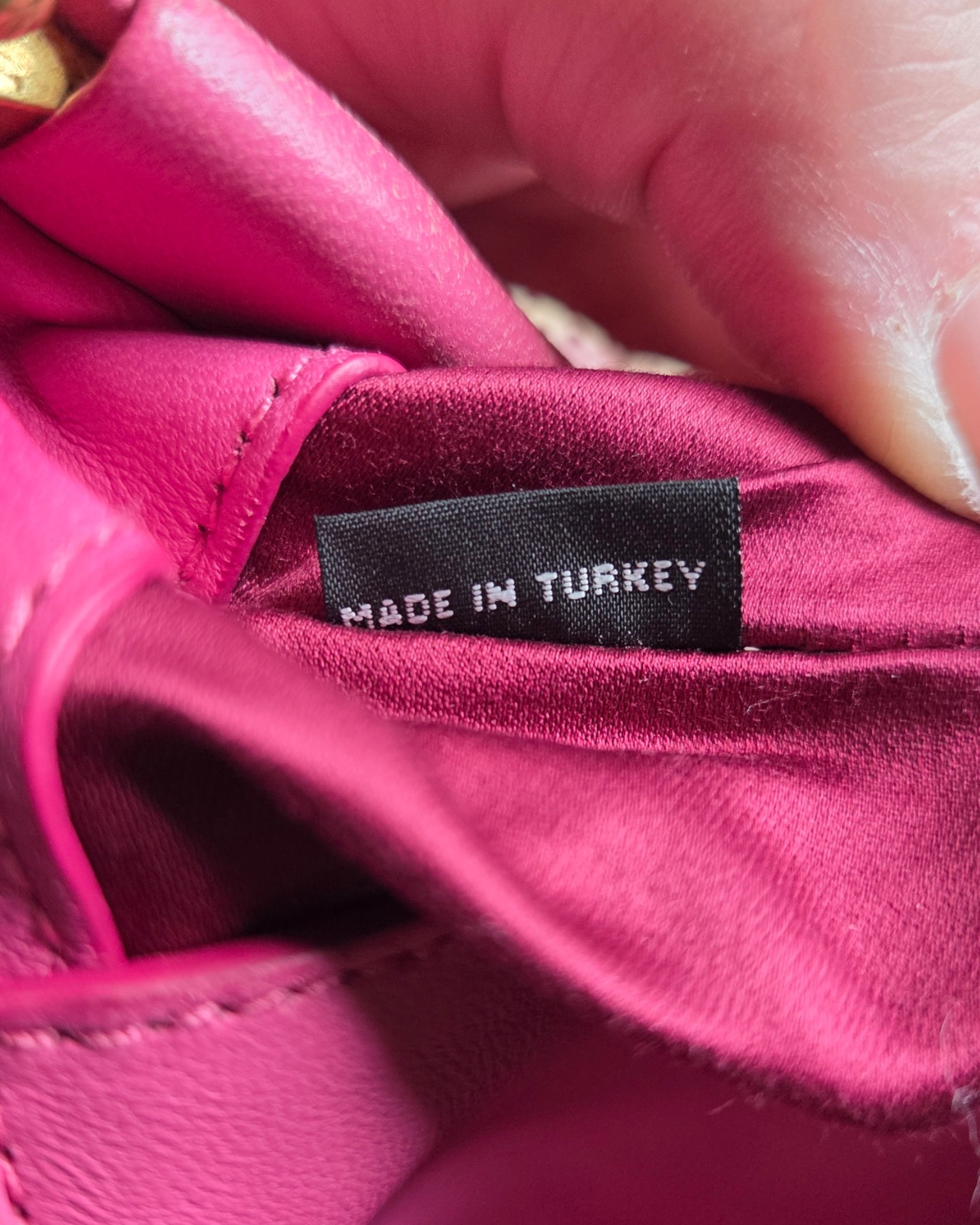 Miu Miu Matelasse Crossbody Tasche Fuchsia