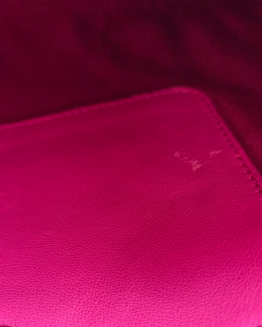 Miu Miu Matelasse Crossbody Tasche Fuchsia