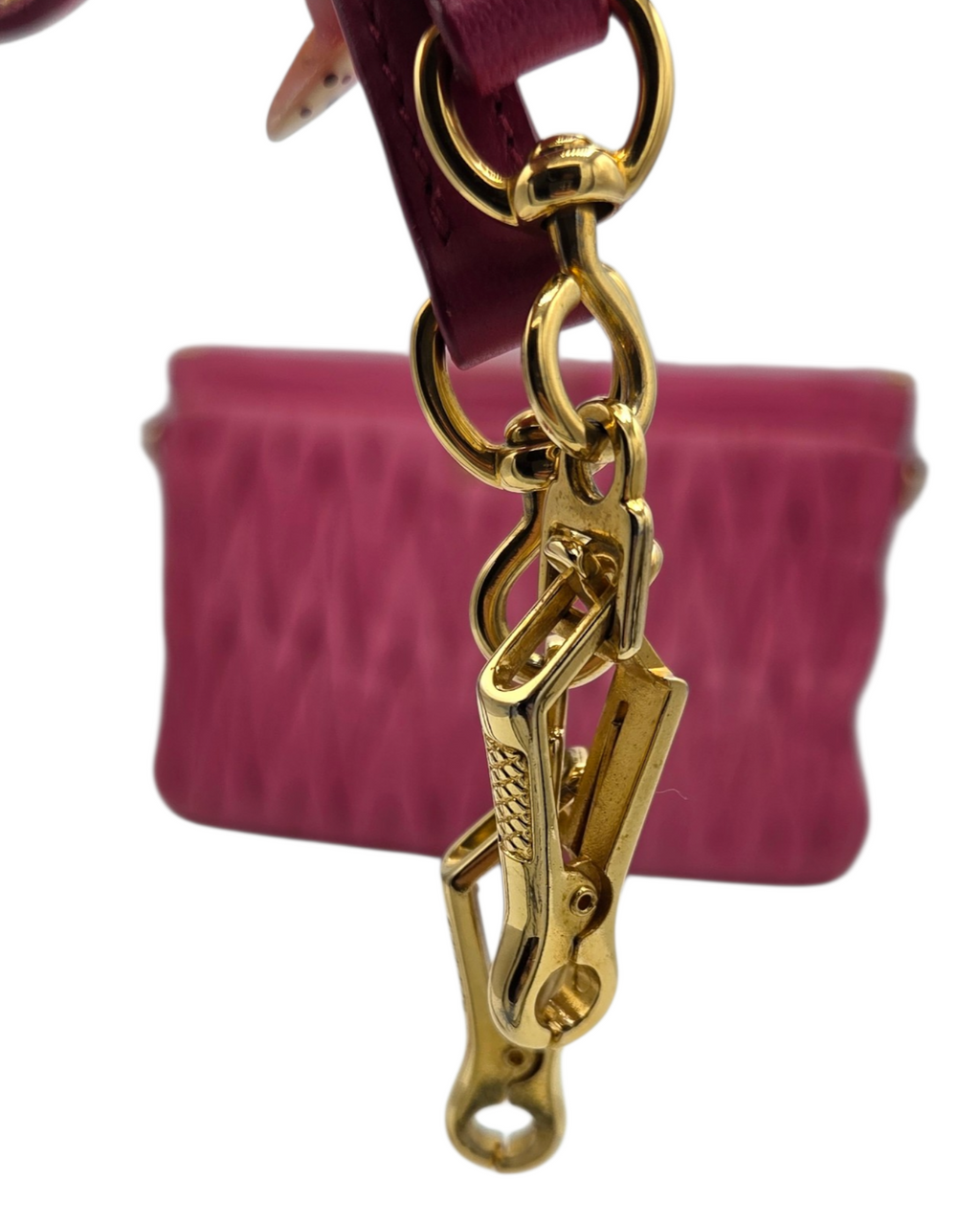 Miu Miu Matelasse Crossbody Tasche Fuchsia