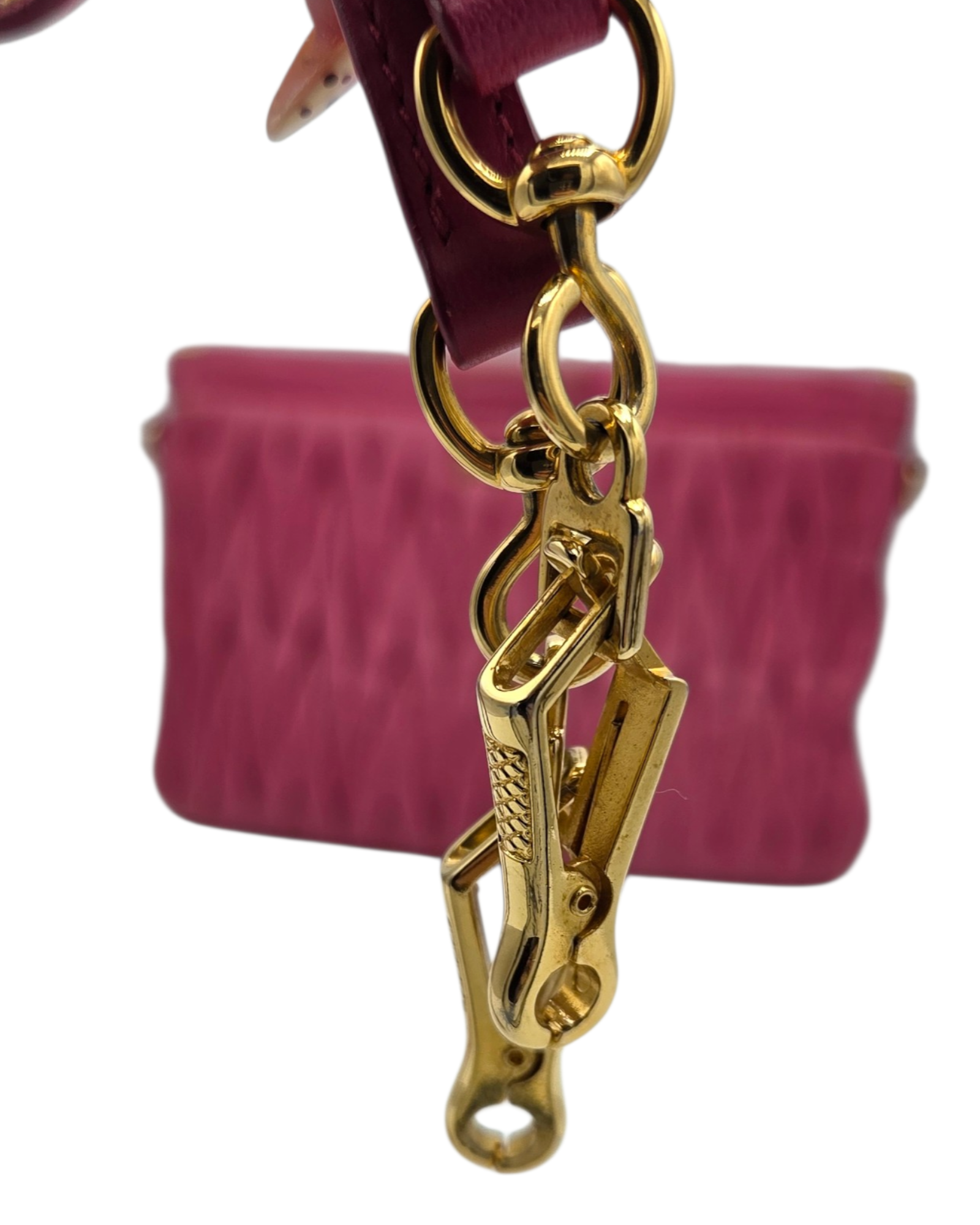 Miu Miu Matelasse Crossbody Tasche Fuchsia