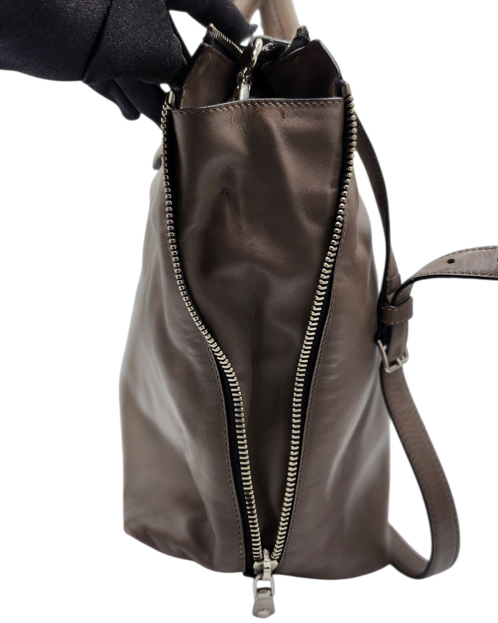 Miu Miu Shopper Crossbody