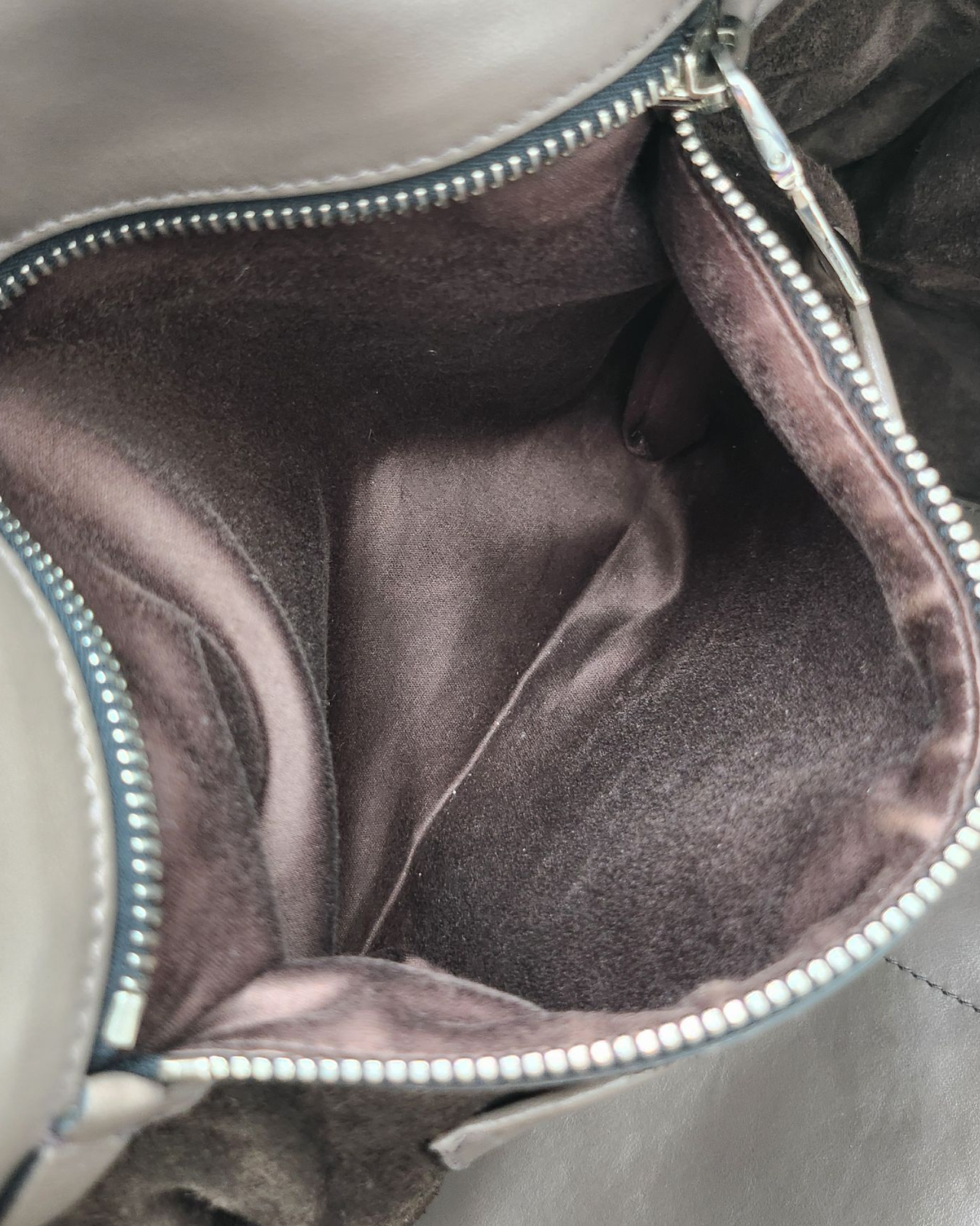 Miu Miu Shopper Crossbody